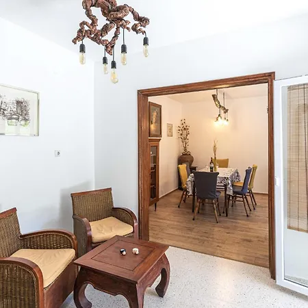 Stunning In With Kitchen *